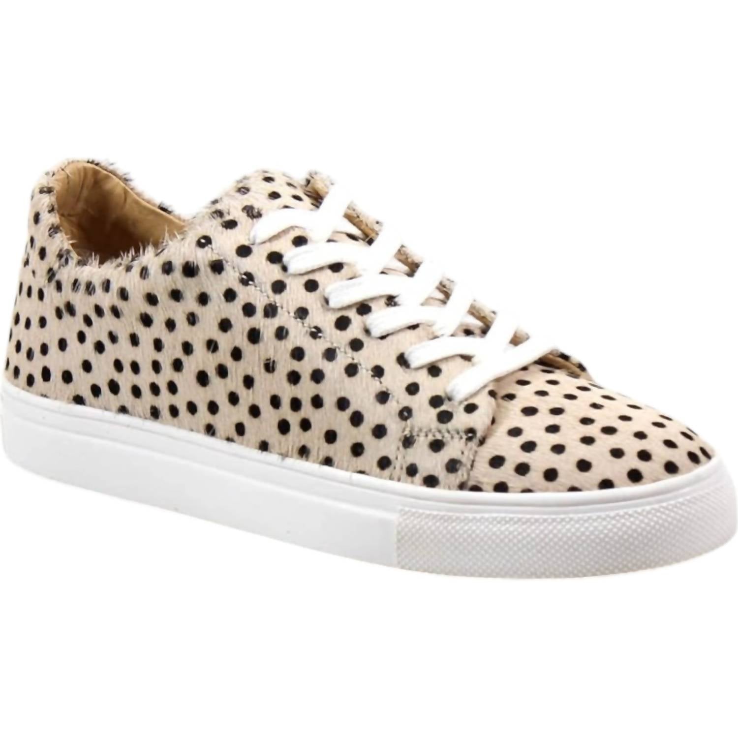 009e5d81-a286-45ab-b2b1-ec208e0c166f-upscale_15k-1500x1500-70 Diba True - Women's Gizmo Sneakers - MEDIUM - Image 1
