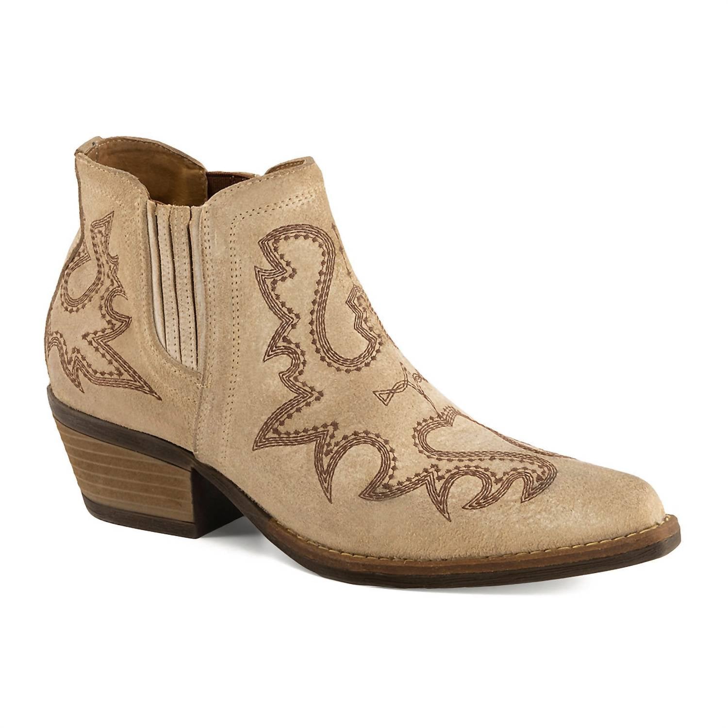 04019816-47e9-41b3-a37d-dea035c977d5-upscale_15k-1500x1500-70 Forastero - Women's Western Style Leather Booties - Image 1