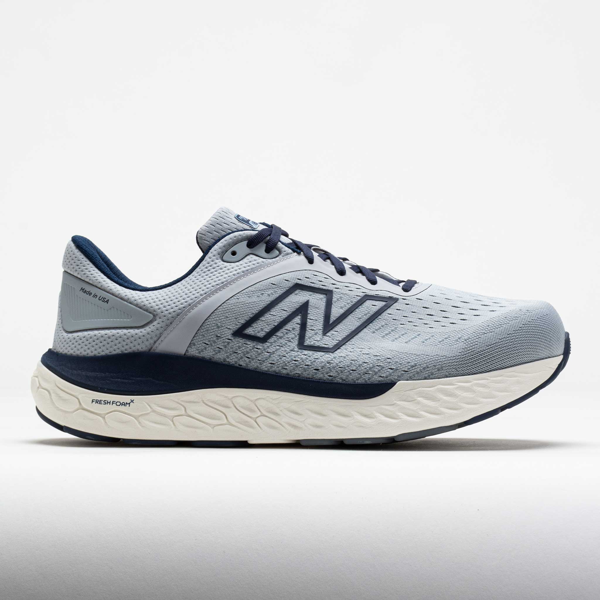 042087_3 New Balance 1540v4 Mens Quartz Grey/Navy - Image 1