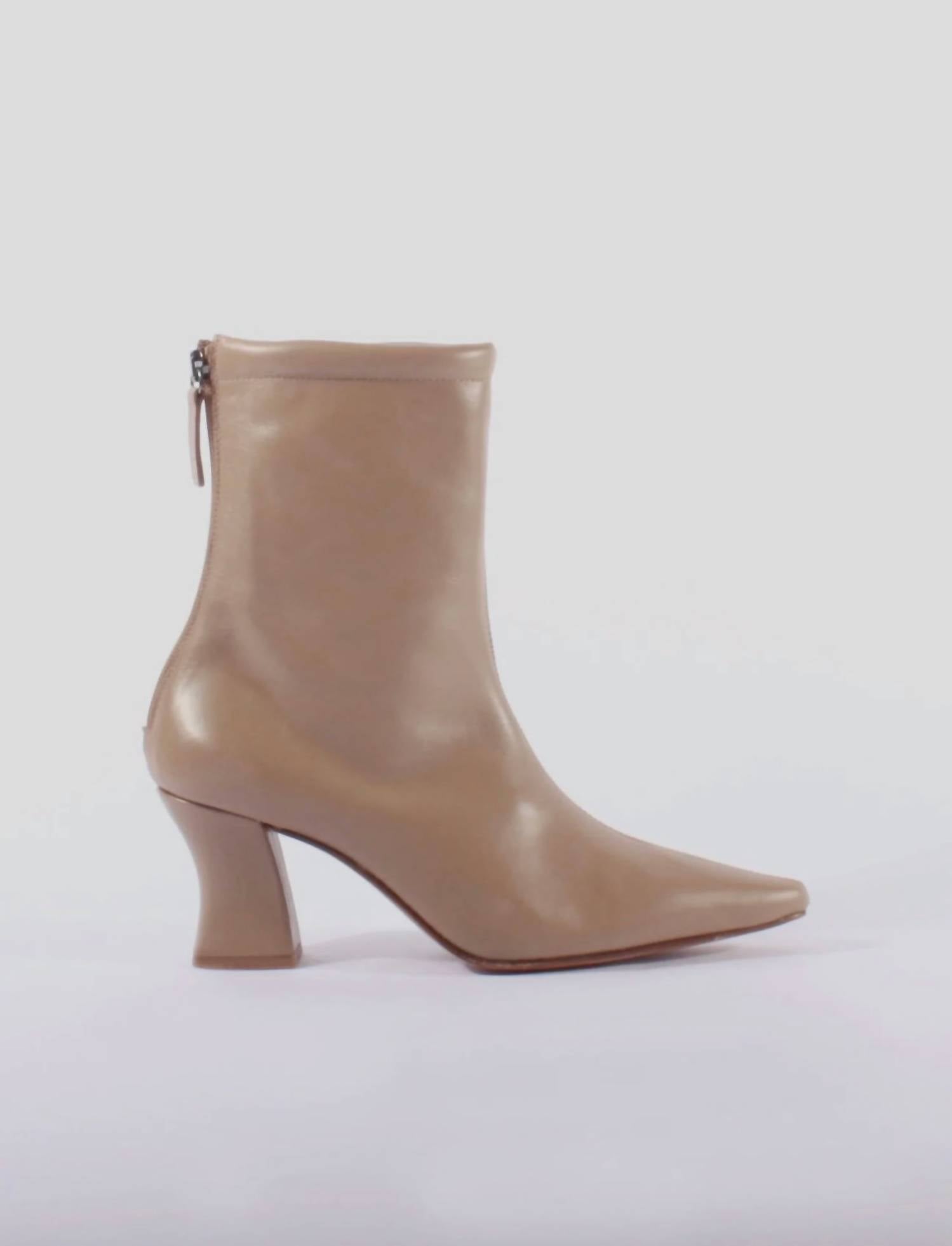 160771ad-ec66-4430-8fb7-2774d681c953-upscale_15k-1500x1500-70 About Arianne - Women's Marcel Smooth Leather Boots - Image 1