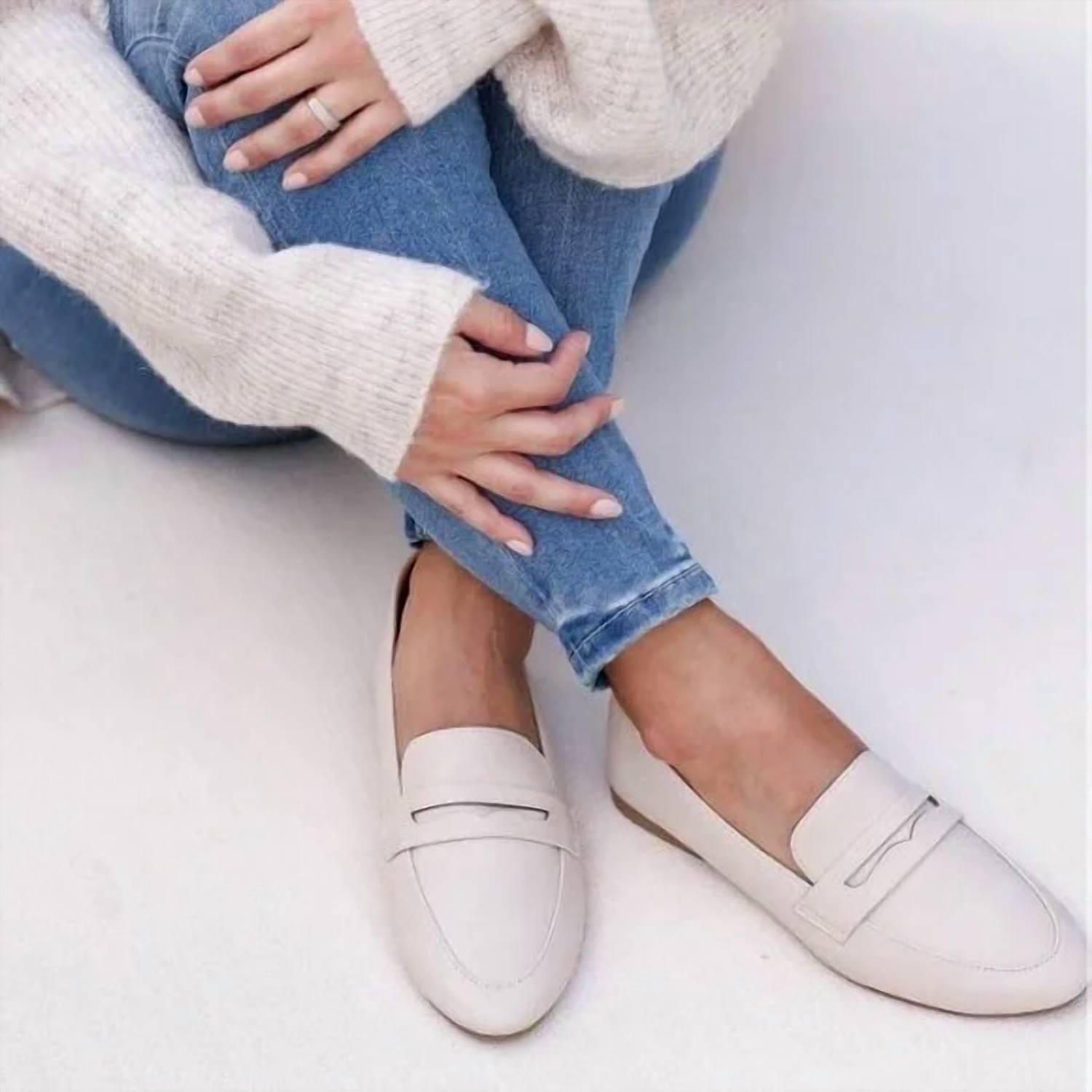 1ab092d2-cf43-4ed9-908b-ffc514b3bc87-upscale_15k-1500x1500-70 Insignia - Qupid Regent Flat Loafer - Image 1