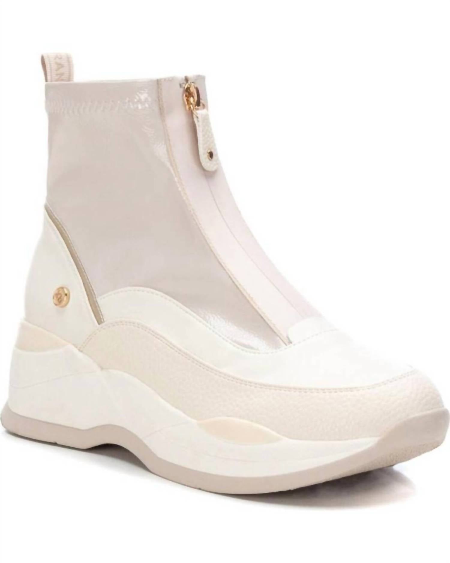24a89996-7dbb-43ae-b843-d31cfab36bbd-upscale_15k-1500x1500-70 Xti - Women's Sport Booties - Image 1