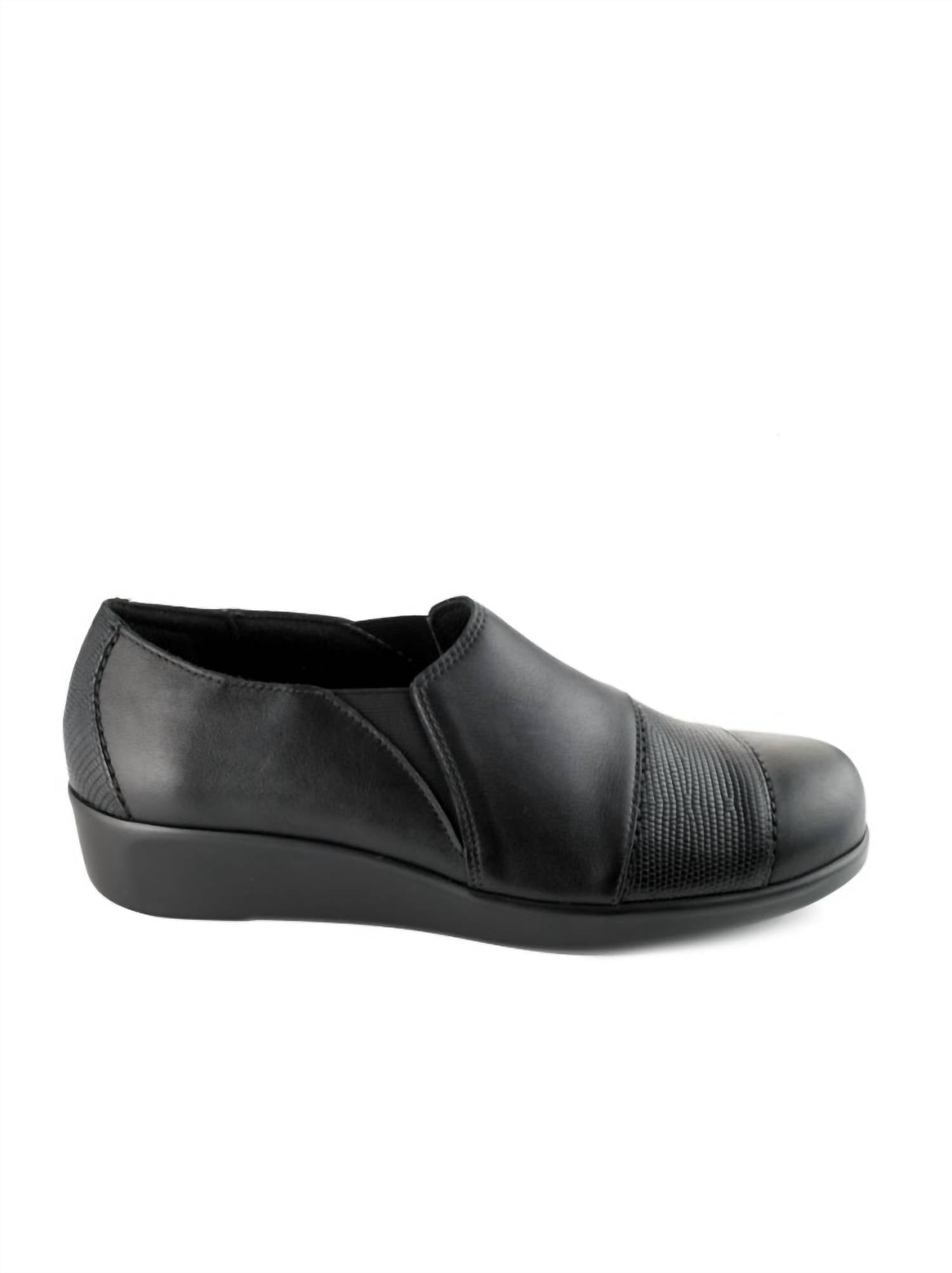 25f40a0a-19cf-4b81-93ec-d230db41ce99-upscale_15k-1500x1500-70 Sas - WOMEN'S NORA SHOES - WIDE - Image 1