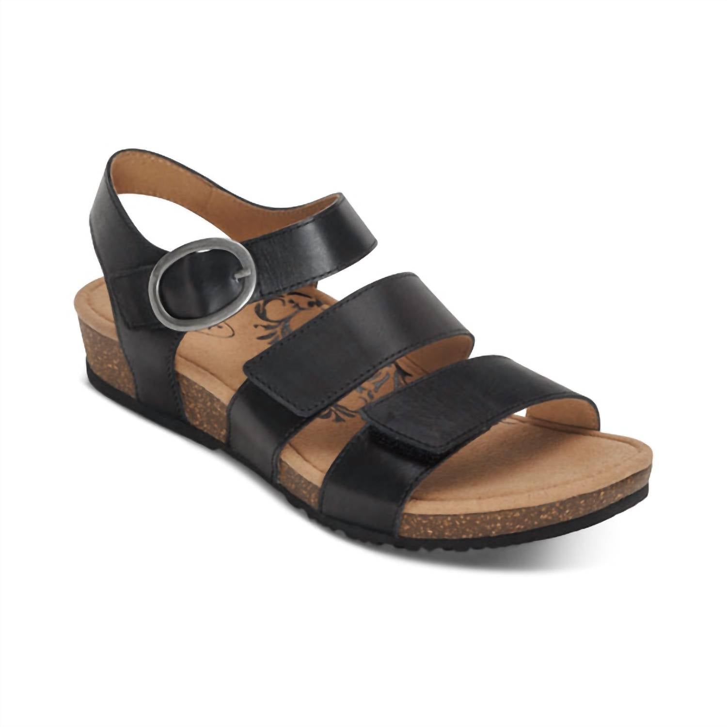 2aabb235-5fce-4c51-b614-8a654adaeb8b-upscale_15k-1500x1500-70 Aetrex - Women's Lilly Adjustable Quarter Strap Sandal - Image 1