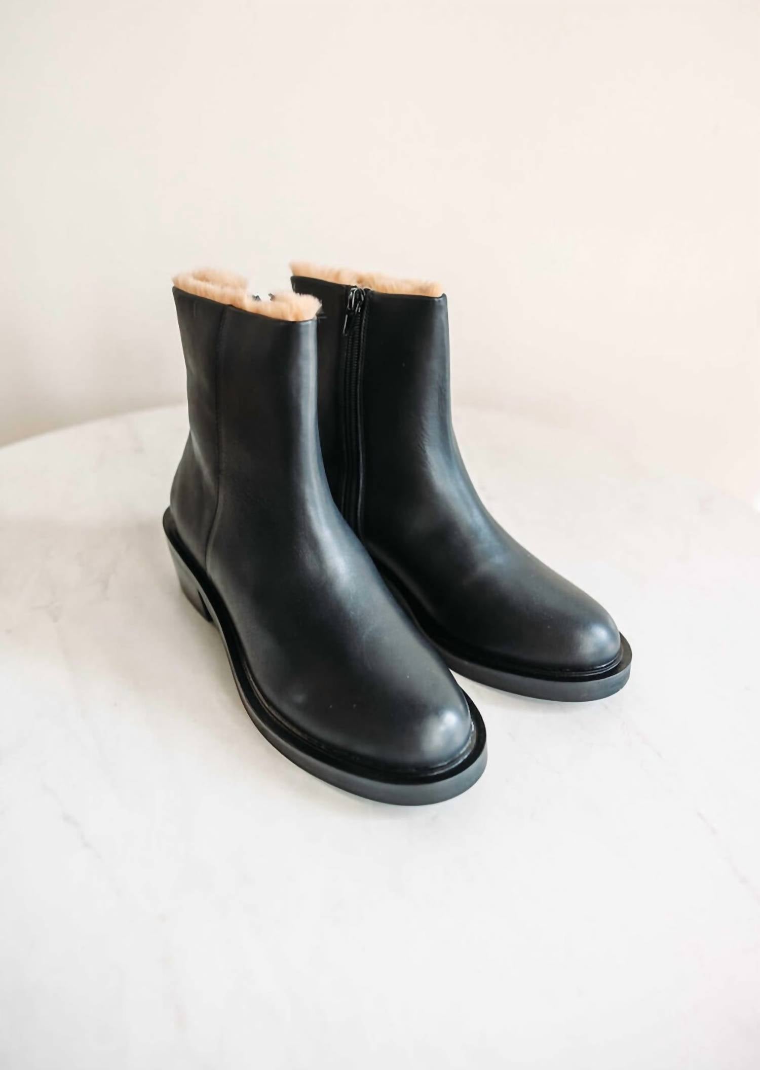 32c1cd8f-830f-4bf6-bb96-477dde48a5a8-upscale_15k-1500x1500-70 Matisse - Women's Nate Ankle Boot - Image 1