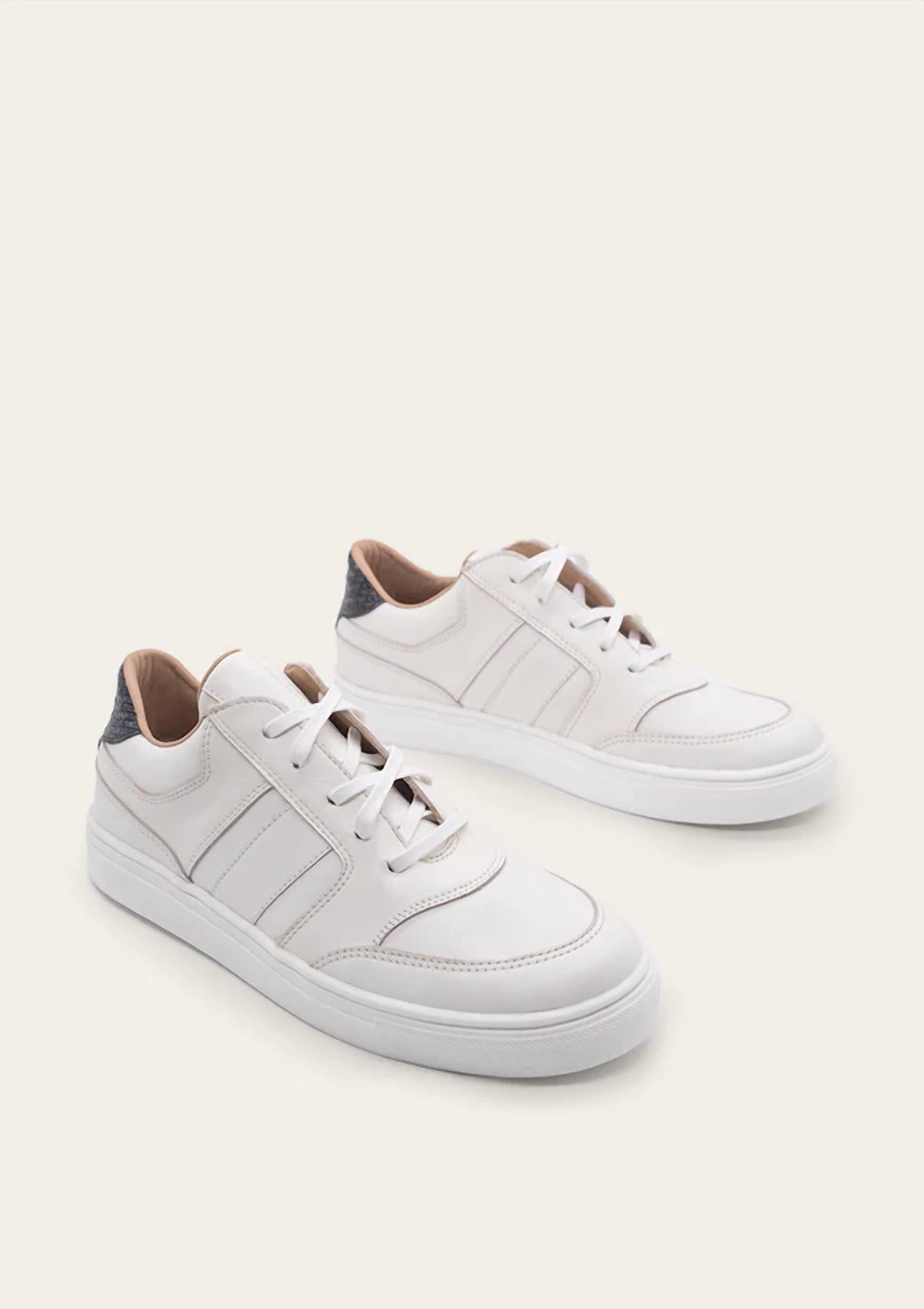 3617a1dd-c9a7-417b-8eec-4301206cd086-upscale_15k-1500x1500-70 Kaanas - Women's Paragon Sneaker - Image 1