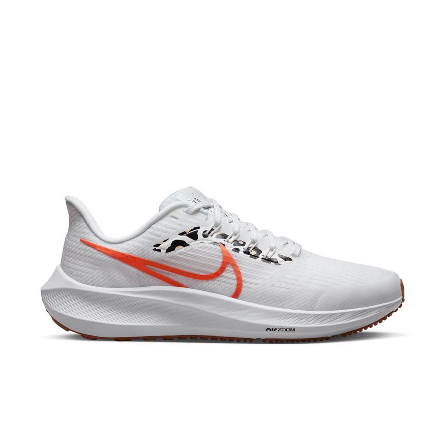 36423-WHITETEAM_ORANGE-l Women's Nike Air Zoom Pegasus 39 - Image 1