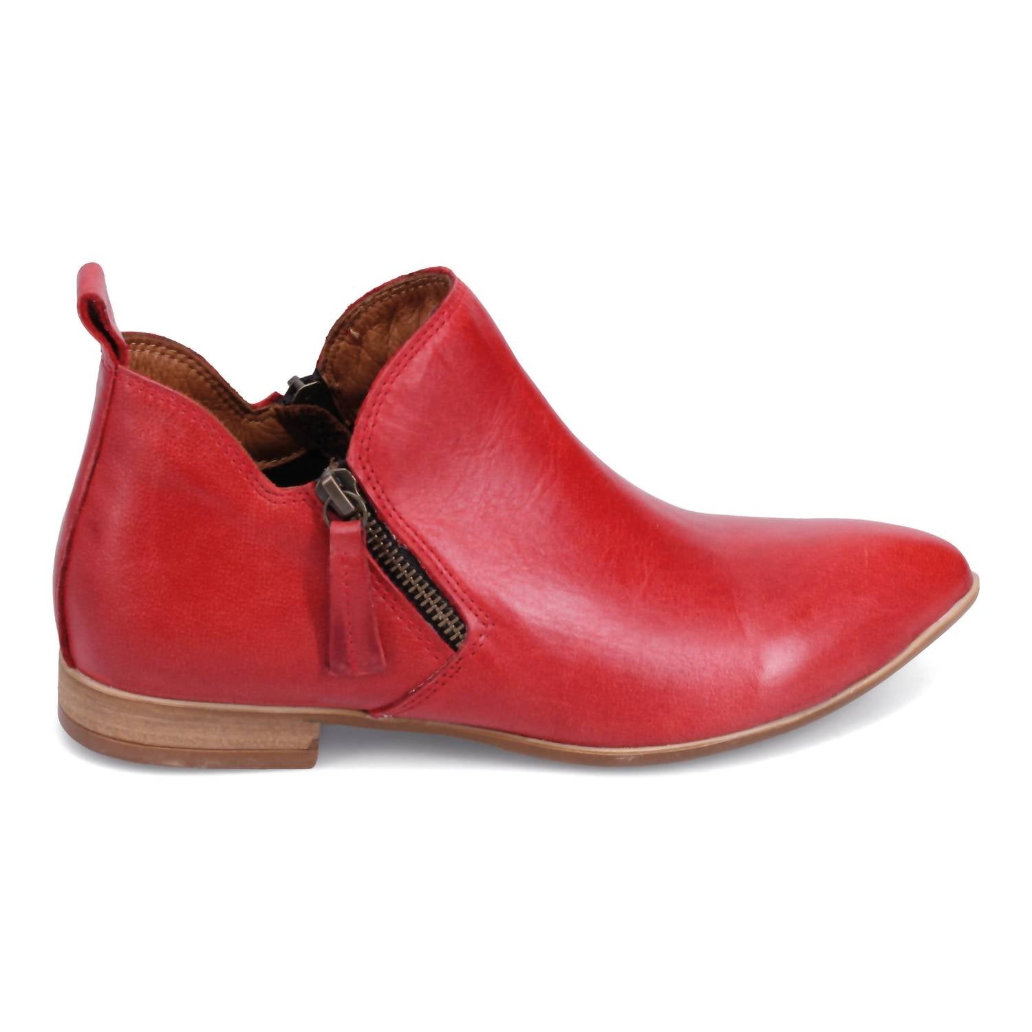 39fe379d-2769-4d45-84dd-d2f1db470699-upscale_15k-1500x1500-70 Bueno - Women's Vale Fashion Boots - Image 1