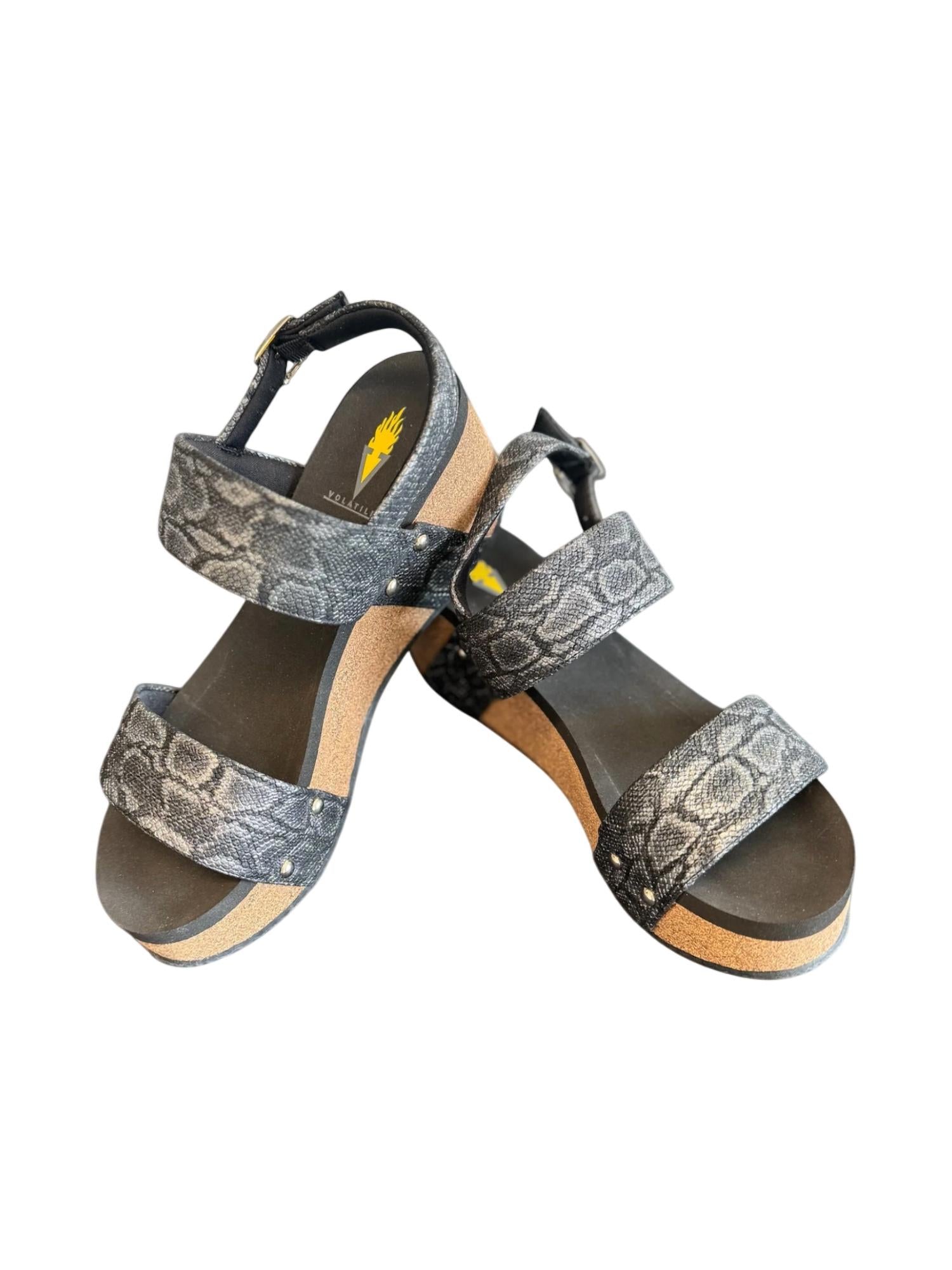 3bca940b-5567-4c3a-9c37-3e8438759b45-upscale_15k-1500x1500-1 Very Volatile - Summer Love Clogs - Image 1