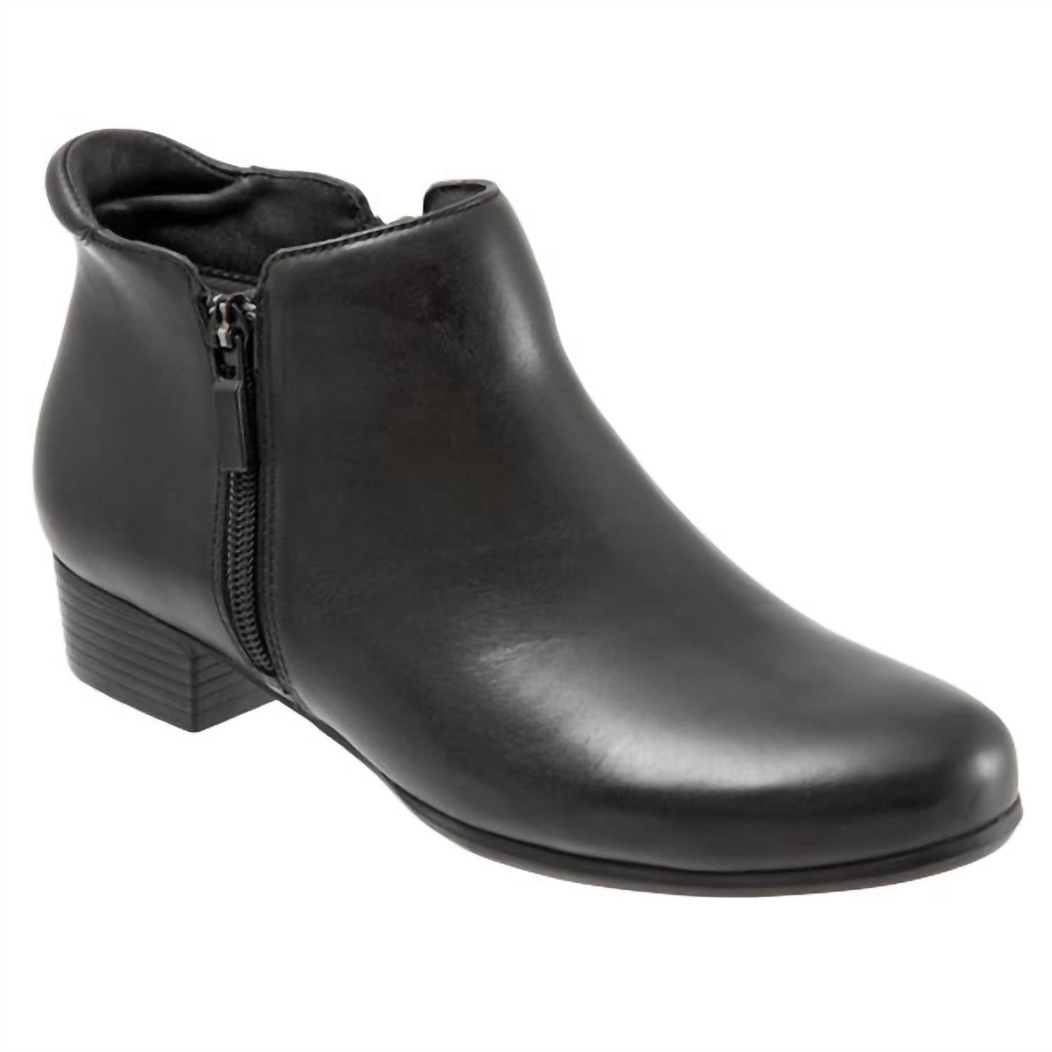 540bcdc4-1dd8-4a36-a2e9-fff24875347a-upscale_15k-1500x1500-70 Trotters - Women's Major Boots - Image 1