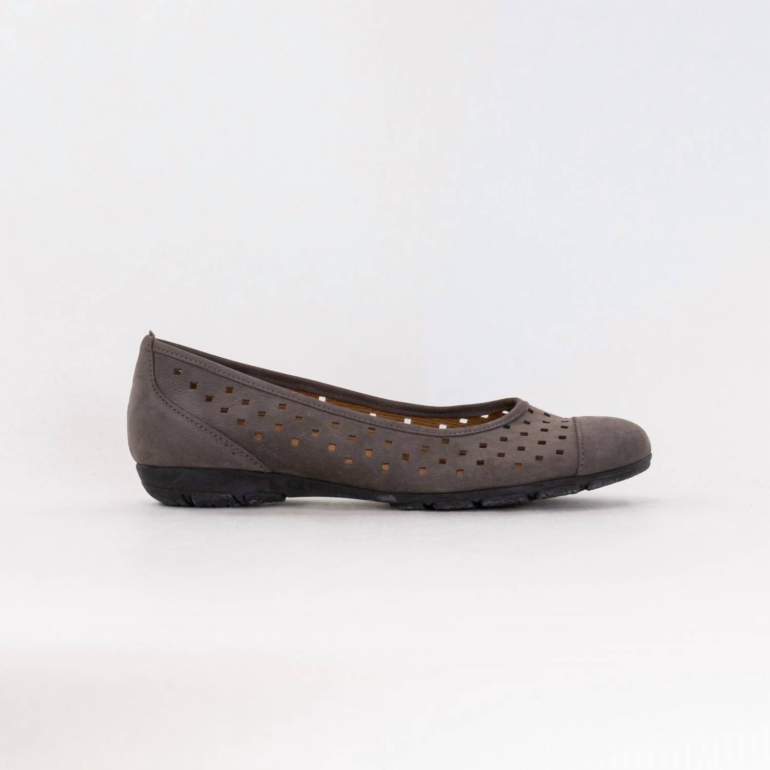 64fd6f4c-9c14-46b0-817a-4d4959048bd0-upscale_15k-1500x1500-70 Gabor - Women's Flat Sandal - Image 1