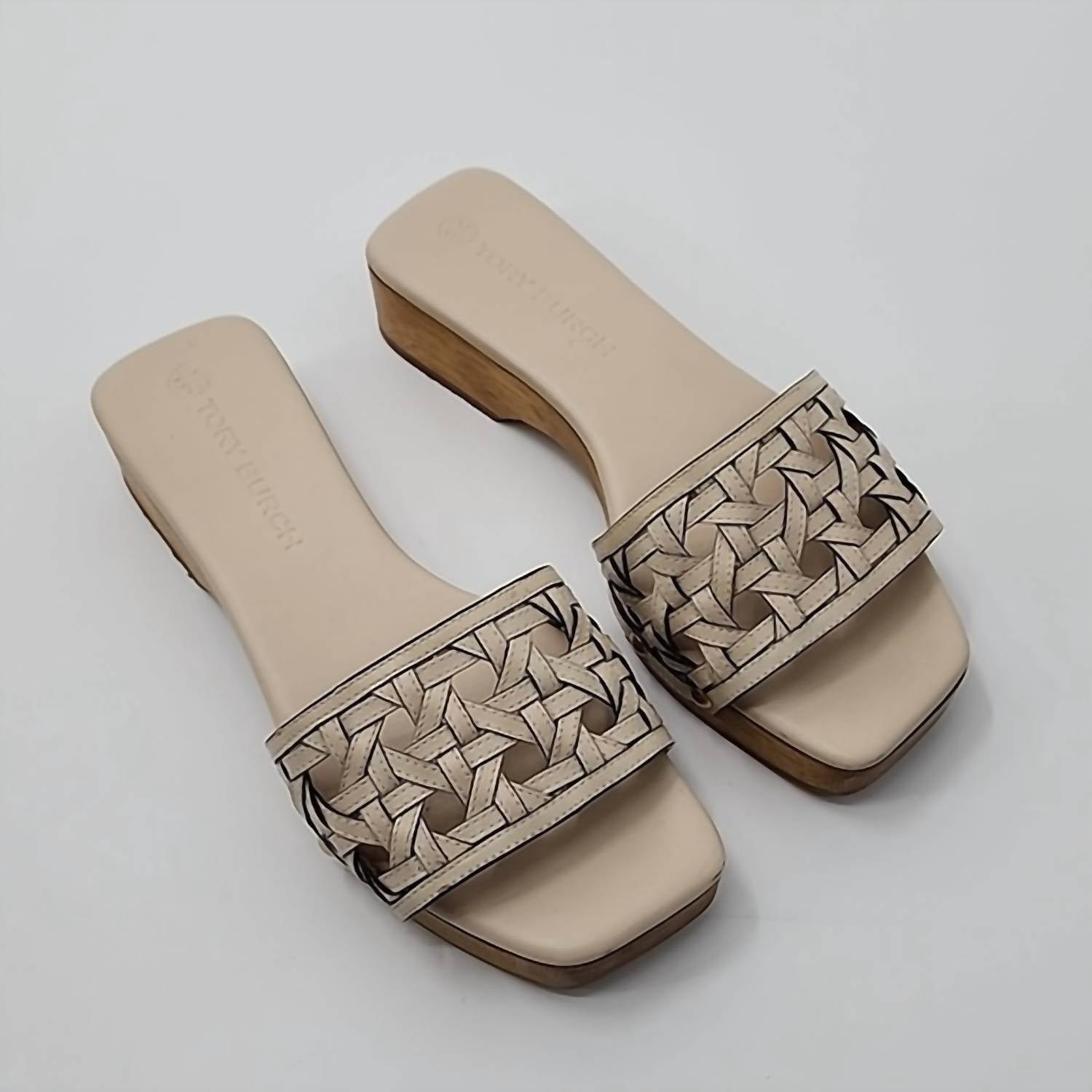 6cb9c990-63a2-465a-803f-0e3d3888cbb5-upscale_15k-1500x1500-70 Tory Burch - Basketweave Clog - Image 1
