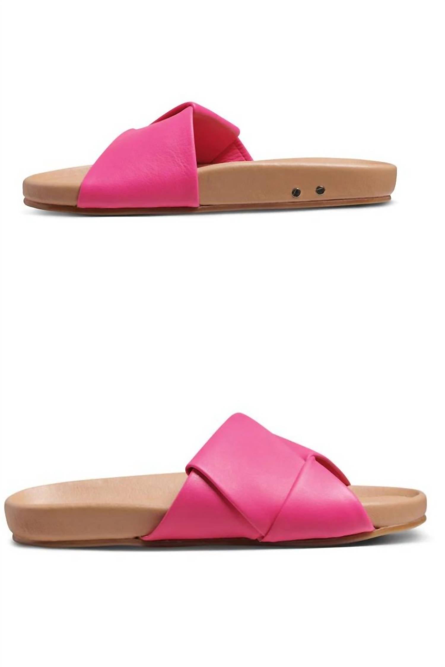 72fef69c-c1aa-4a2a-b092-aa40a142cfe6-upscale_15k-1500x1500-70 Beek - Women's Tori Slide Sandal - Image 1