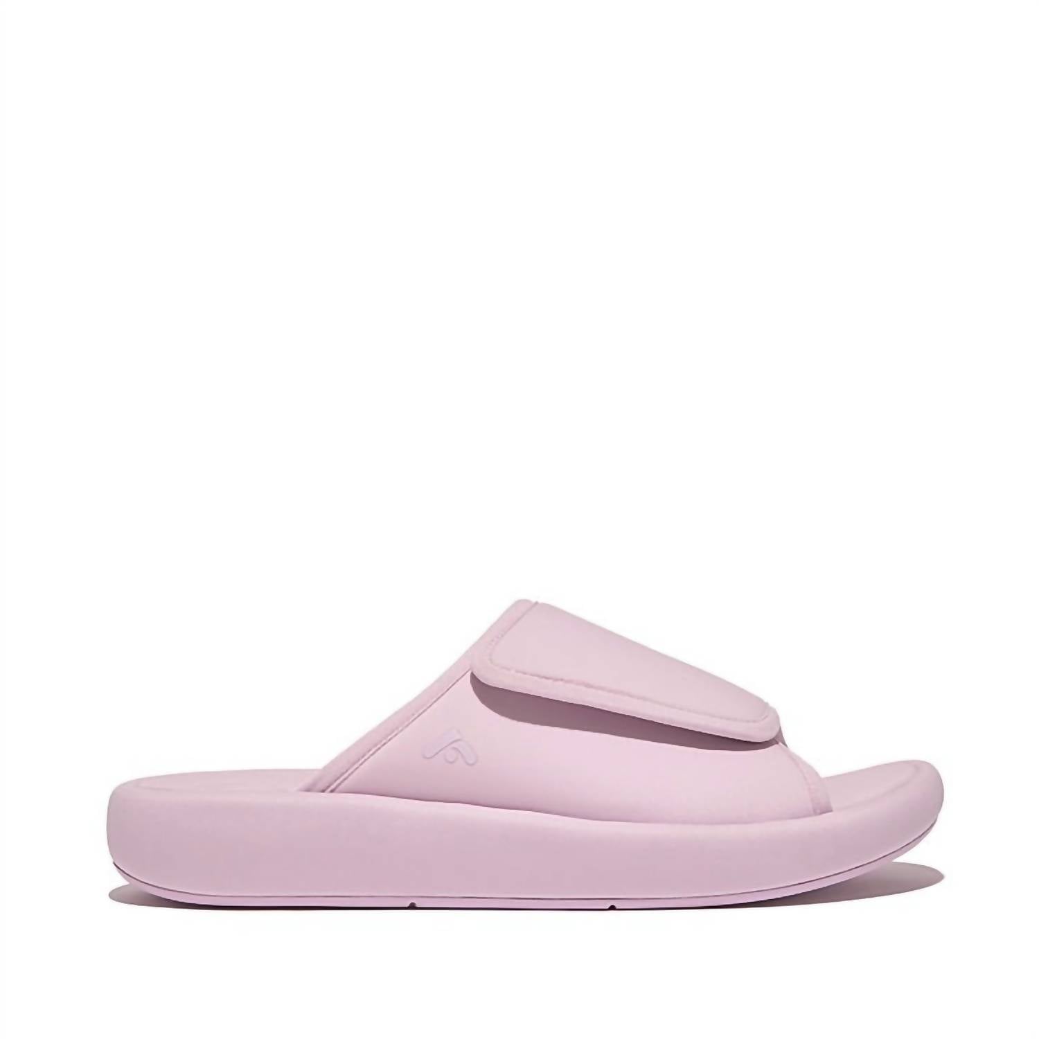 7335f088-4f81-45c9-a8ef-4bfd88eea025-upscale_15k-1500x1500-70 Fitflop - Women's Iqushion City Adjustable Water-resistant Slide - Image 1