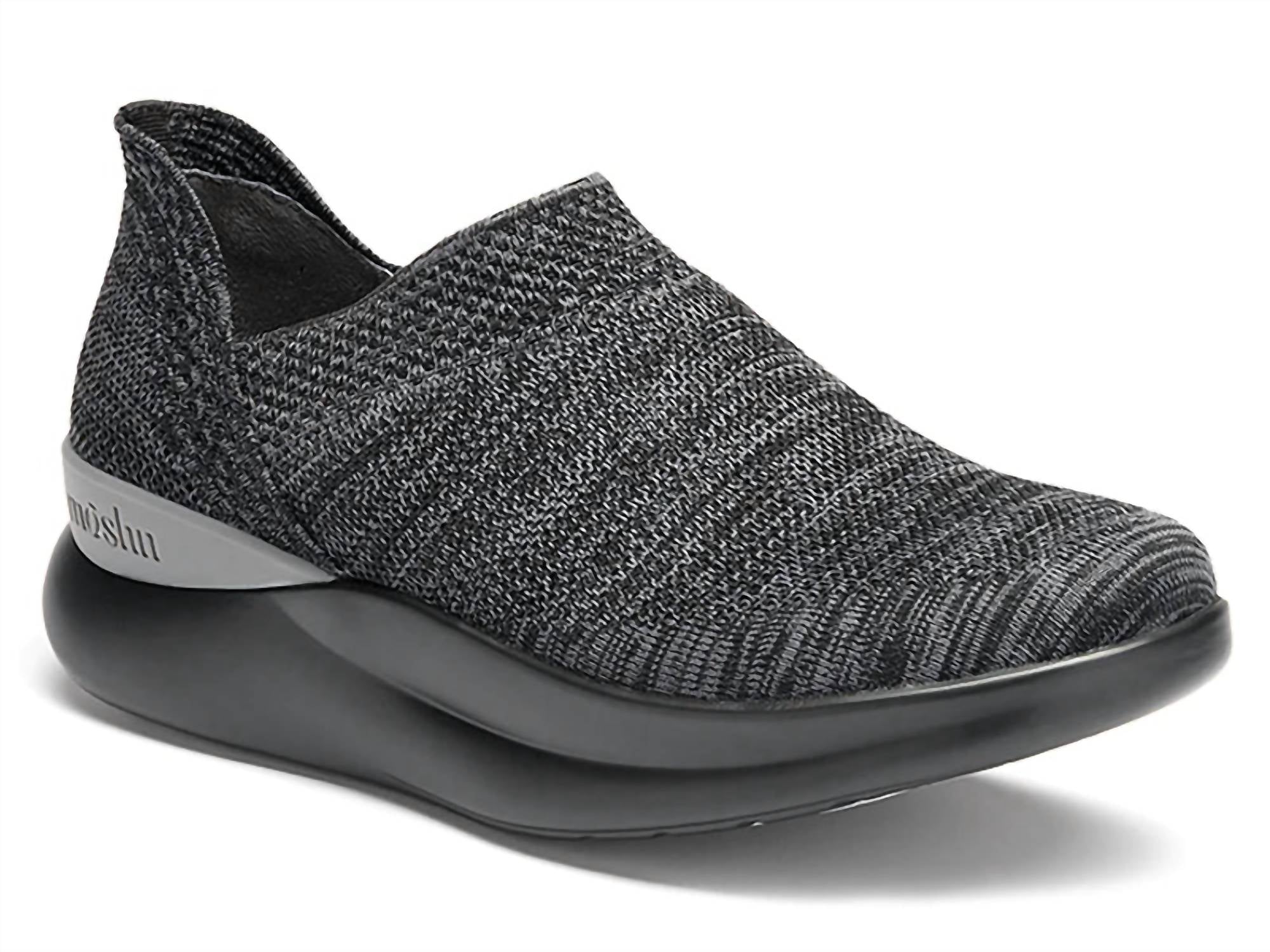 7511ea24-84ee-4208-b9ec-e0f80100962a-upscale_15k-1500x1500-70 Moshn - Women's Rise Shoe - Image 1