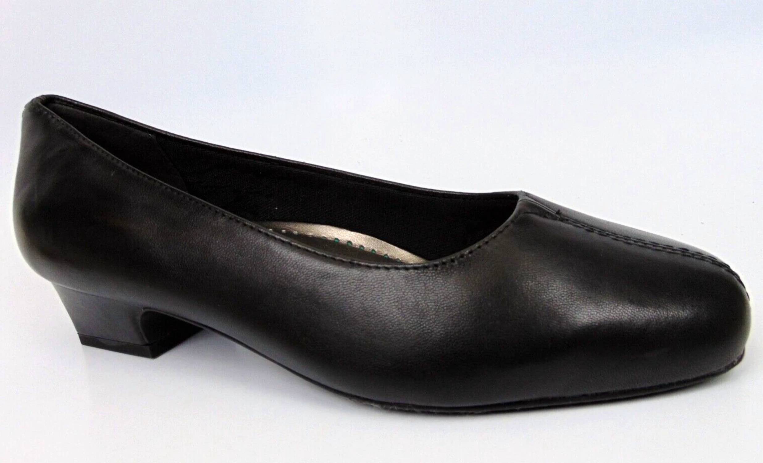 76807c64-5d46-4ec9-89b7-6741a2760cfd-upscale_15k-1500x1500-70 Trotters - Women's Doris Shoes - Image 1
