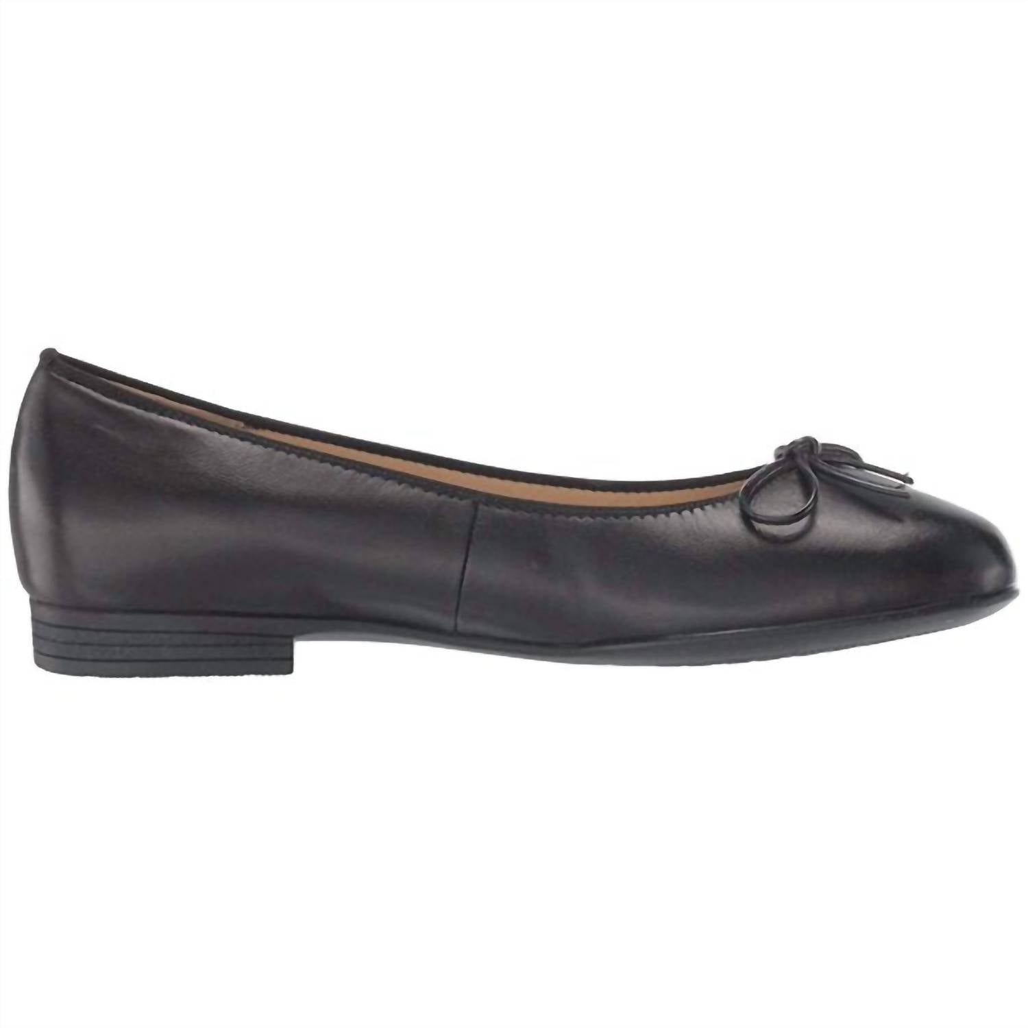 8ab044c7-06a3-419d-b50f-84e50b5237b6-upscale_15k-1500x1500-70 Ara - Women Susie Flats - Image 1