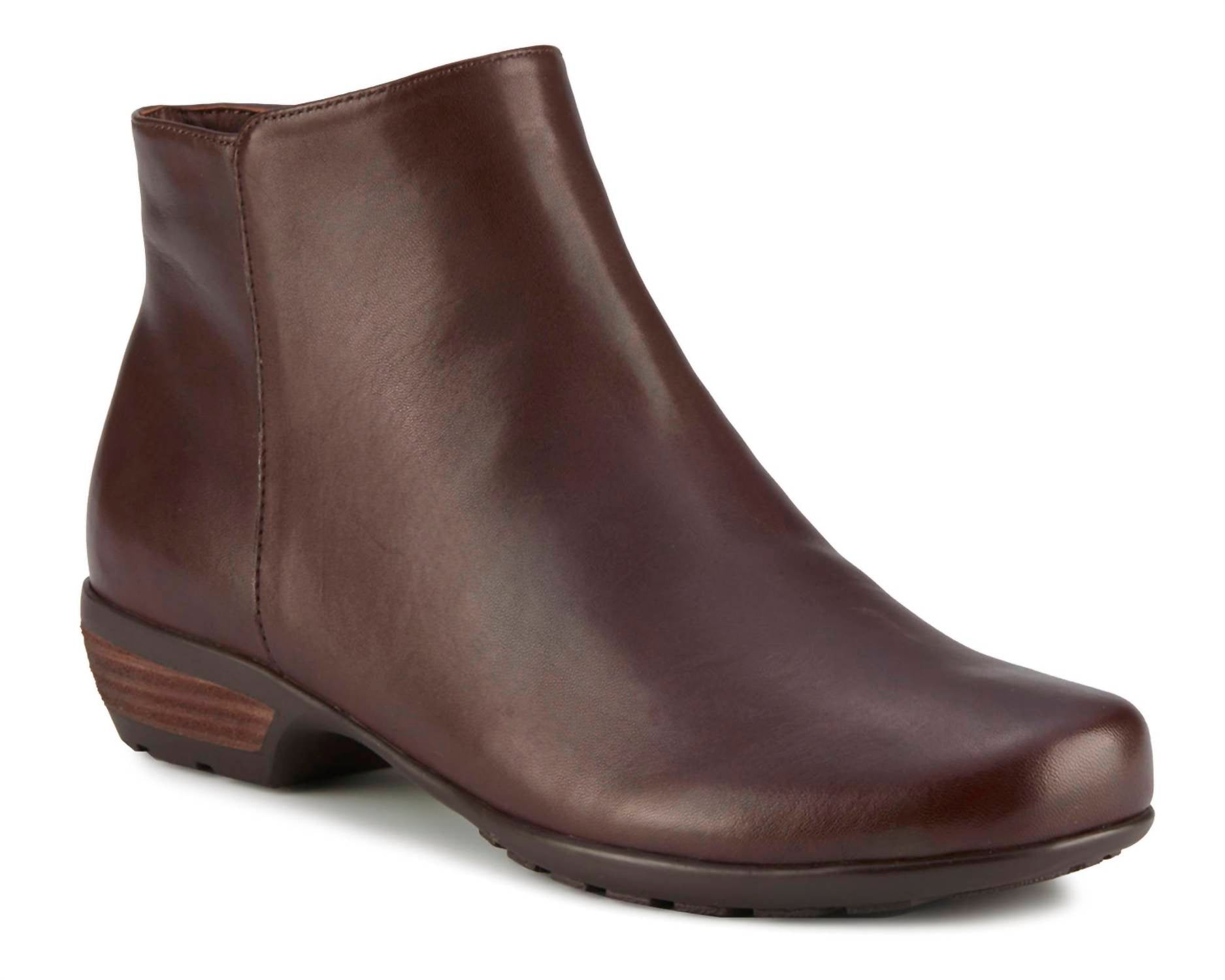 8c4aff1e-28a5-433b-889a-3f7c76ca5287-upscale_15k-1500x1500-70 Ros Hommerson - Women's Ezra Boots - Image 1