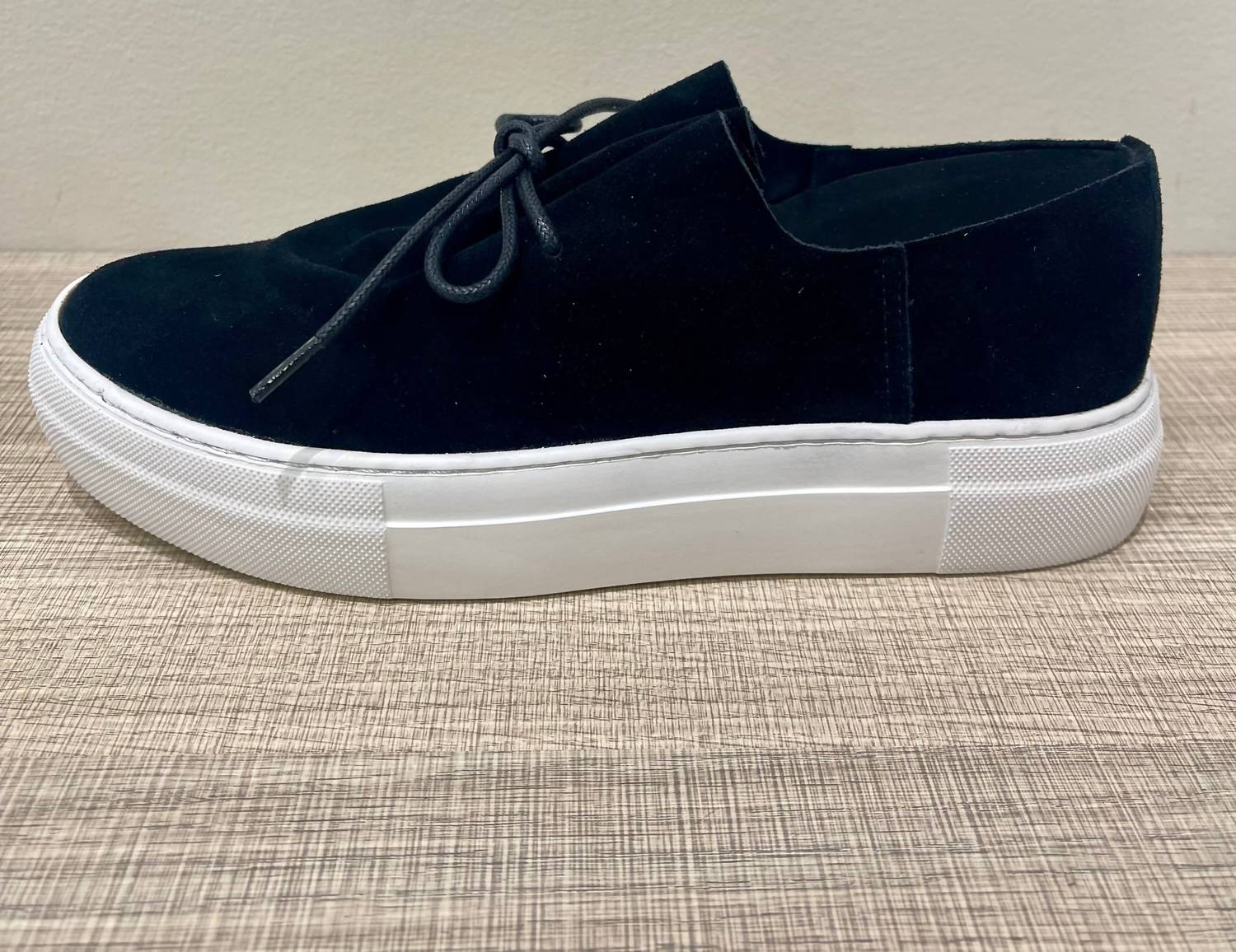 8e6af3cb-3881-4778-8c3b-74af2e61c2d0-upscale_15k-1500x1500-70 All Black - Women's Gathered Sneak Shoes - Image 1