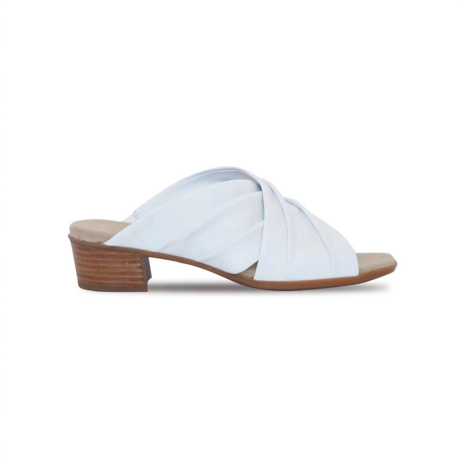 b2a5c04d-cd20-4cda-baa1-2f75c25bc32d-upscale_15k-1500x1500-70 Munro - Women's Lee Ruched Sandal - Image 1