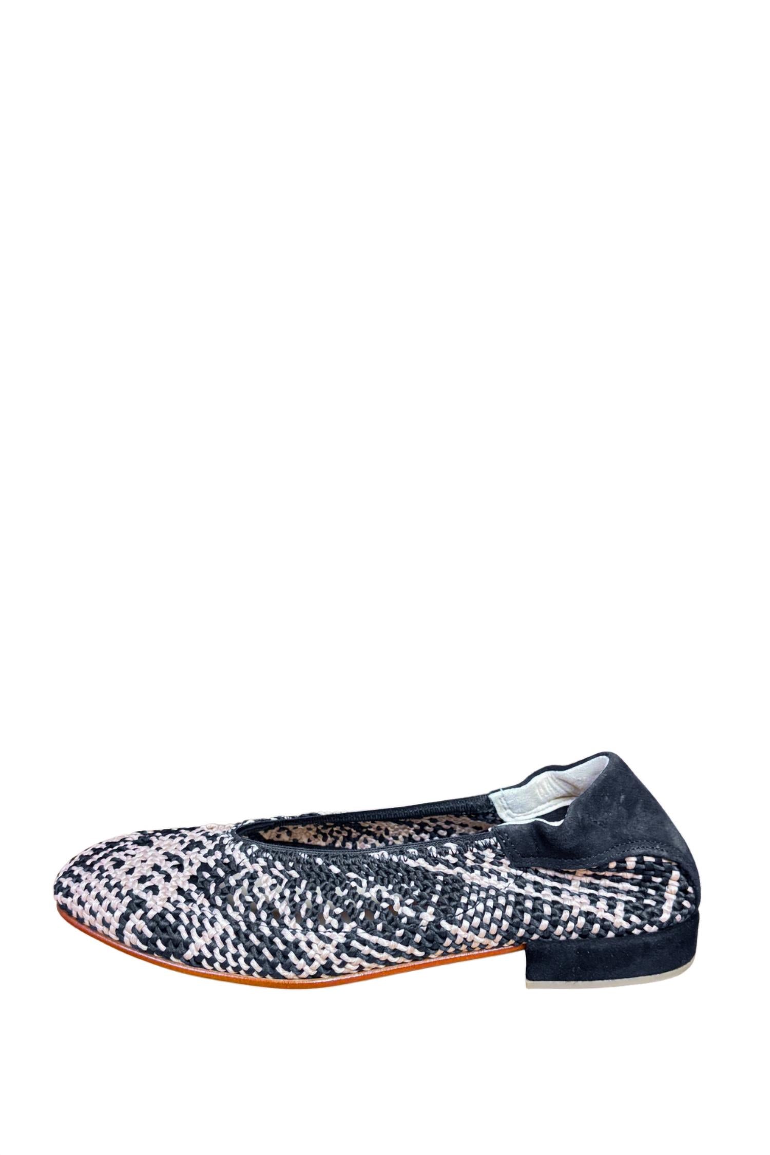 c5475c6c-15c9-417c-85d9-7f676bc1fcf1-upscale_15k-1500x1500-1 Softwaves - Women's Stella Flats - Image 1
