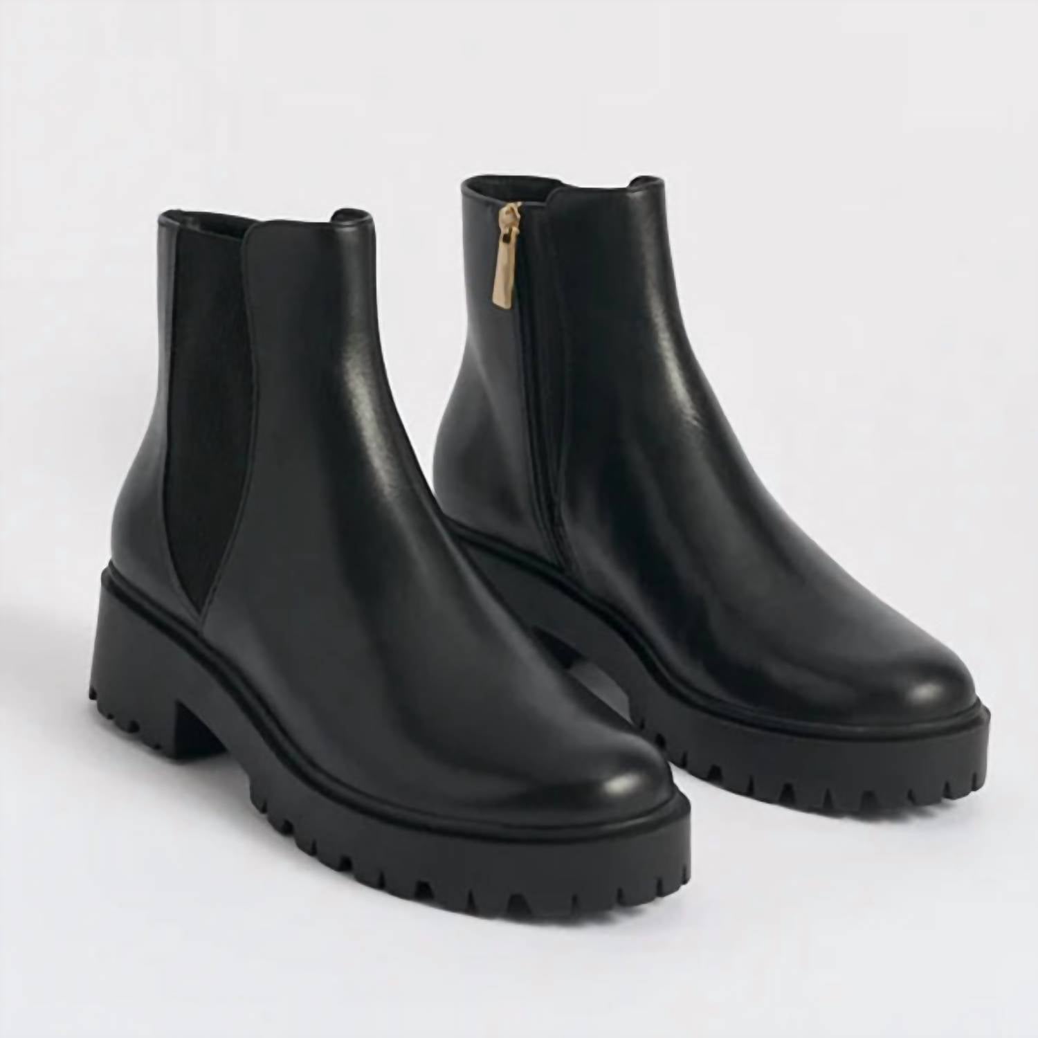 c6fcf1ea-b1d7-4c3d-9cfe-6a6a04842726-upscale_15k-1500x1500-70 Marion Parke - Women's Ava Chelsea Boot - Image 1