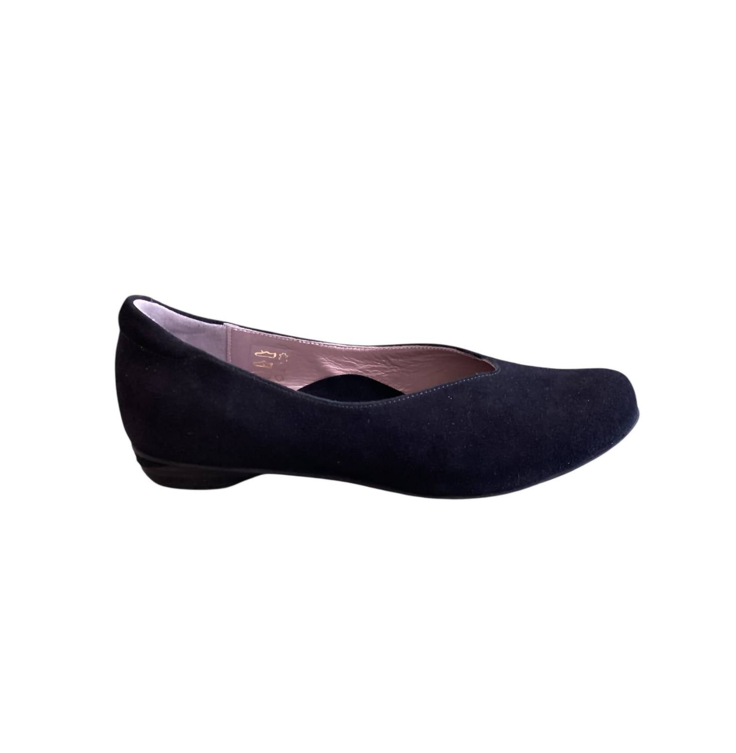 cab6be4d-3bca-40fb-883c-83e6aa3c5de0-upscale_15k-1500x1500-70 Bella Comforto - Women's Emma Flats - Image 1