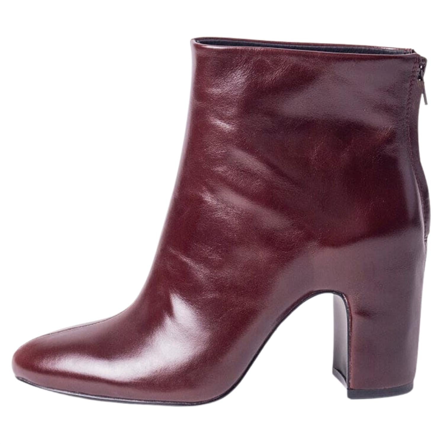 dd4319cb-d407-425f-9b53-d8b602446770-upscale_15k-1500x1500-1 Cecelia New York - Women's Noel Low Bootie - Image 1