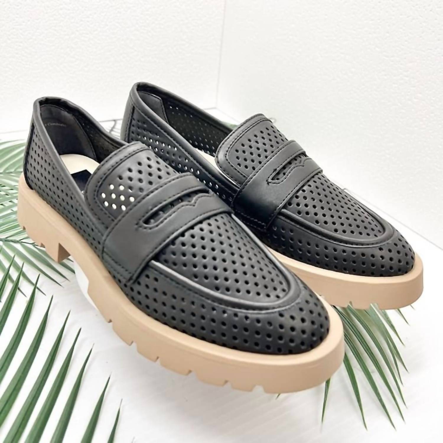 ec2c93df-b04d-4088-8236-919772605bcd-upscale_15k-1500x1500-70 Dolce Vita - Women's Malila Loafer - Image 1