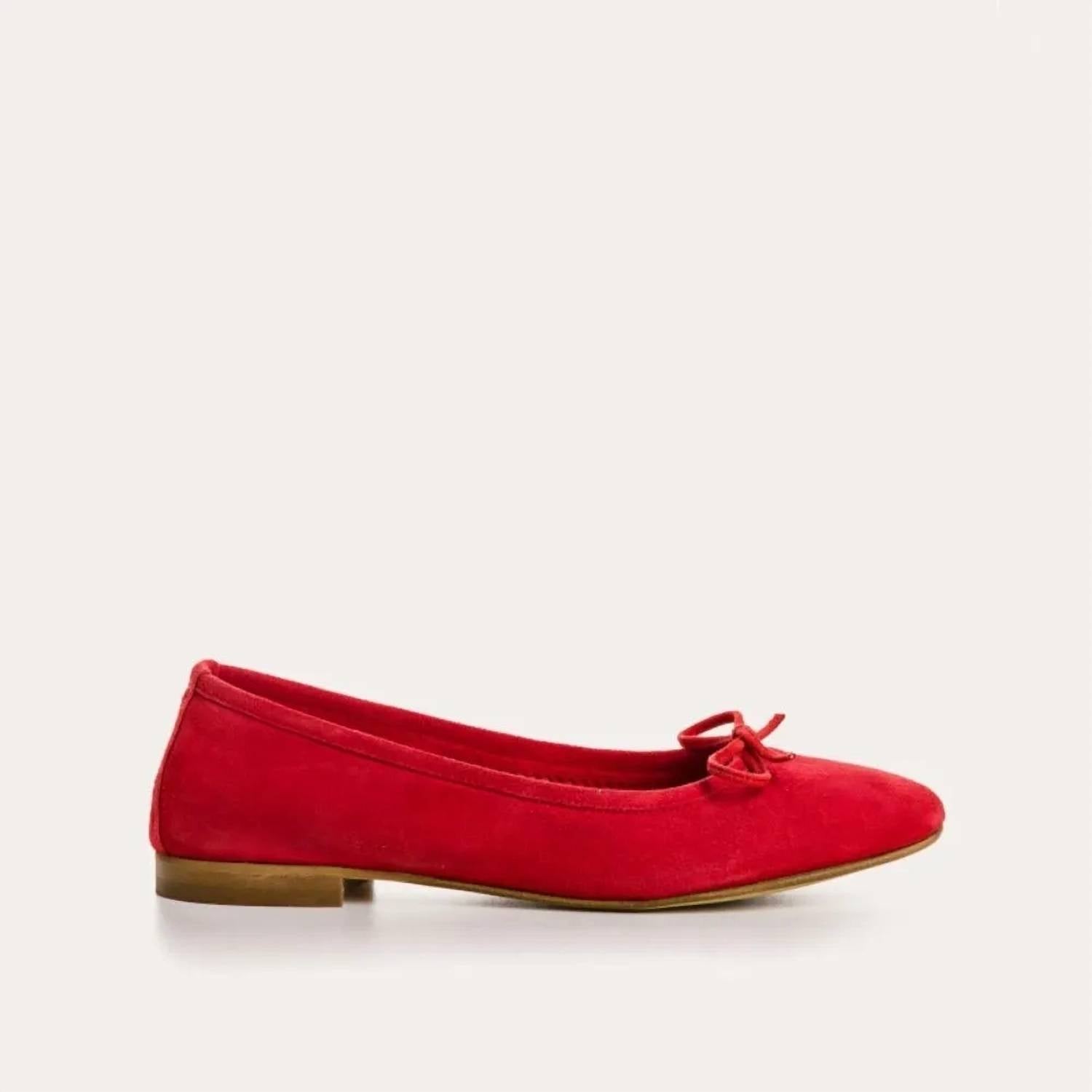 f43be1db-7784-4d05-9b88-591445d43ce7-upscale_15k-1500x1500-70 Reqins - Women's Carmen Peau Flats - Image 1