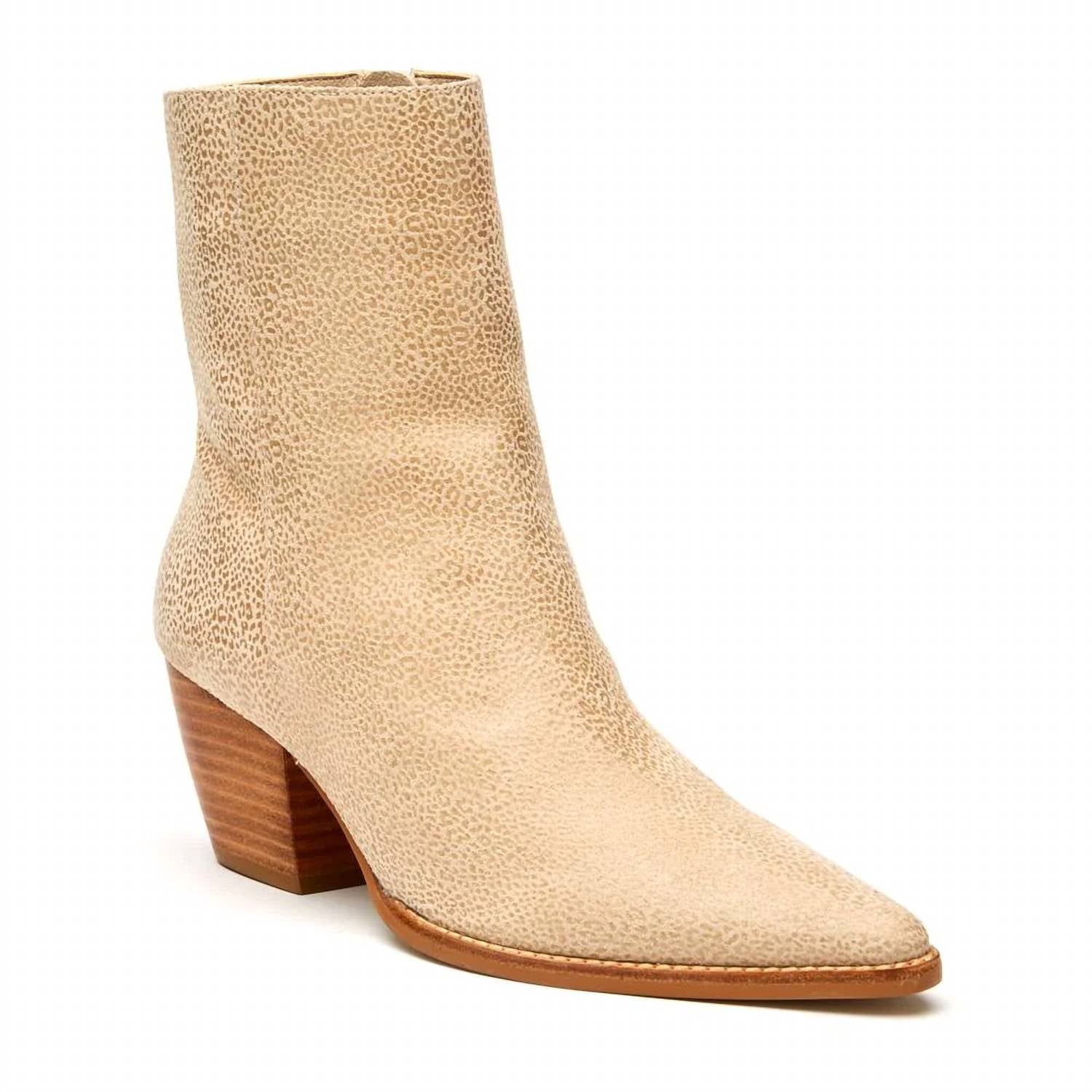 ffcc2ed5-b742-465d-8f1b-f067ad6c28b2-upscale_15k-1500x1500-70 Matisse - Women's Caty Ankle Boots - Image 1